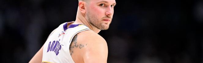 爱游戏体育app下载-生涯第29次！差4次超哈登：他发力要抢MVP！